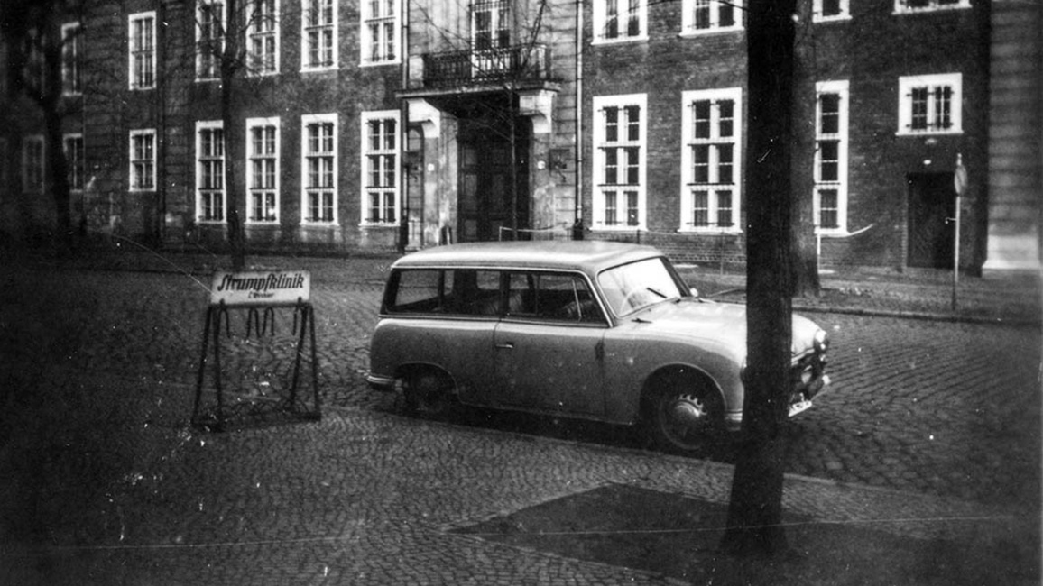 Außenfassade der Stasi-Untersuchungshaftanstalt Potsdam, 1959