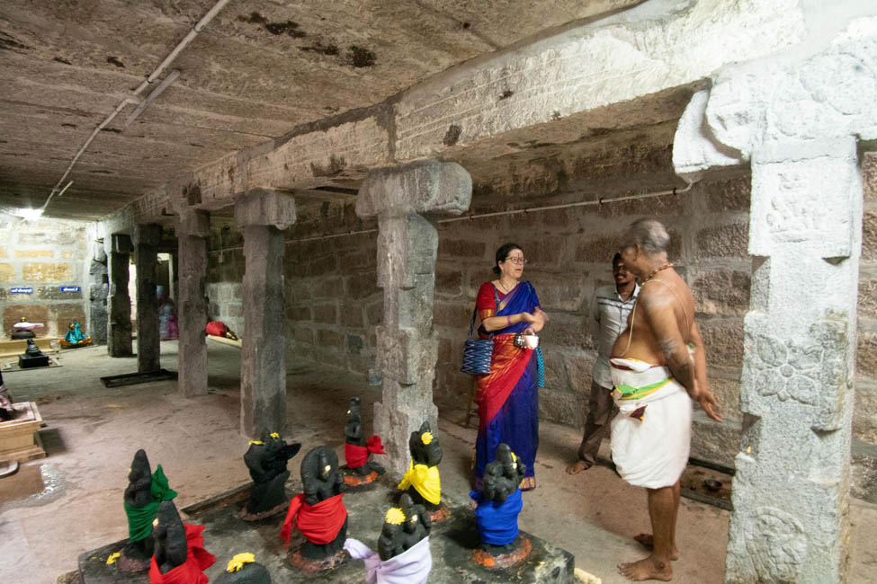 Tempelwagen des Gottes Dipaprakasha bei der Prozession