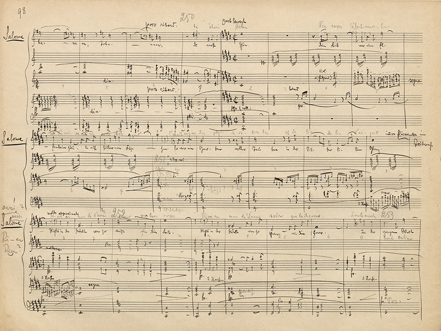 Eine Seite aus der in der Kritischen Ausgabe erstmals edierten, von Strauss 1929 für die lyrische Sopranistin Maria Rajdl angefertigten neuen Dresdner Fassung der „Salome“, mit abgedämpftem Orchestersatz – hier: Streichung des kompletten Bläsersatzes durch Strauss und Vermerk: „Weg, nur Streicher“.