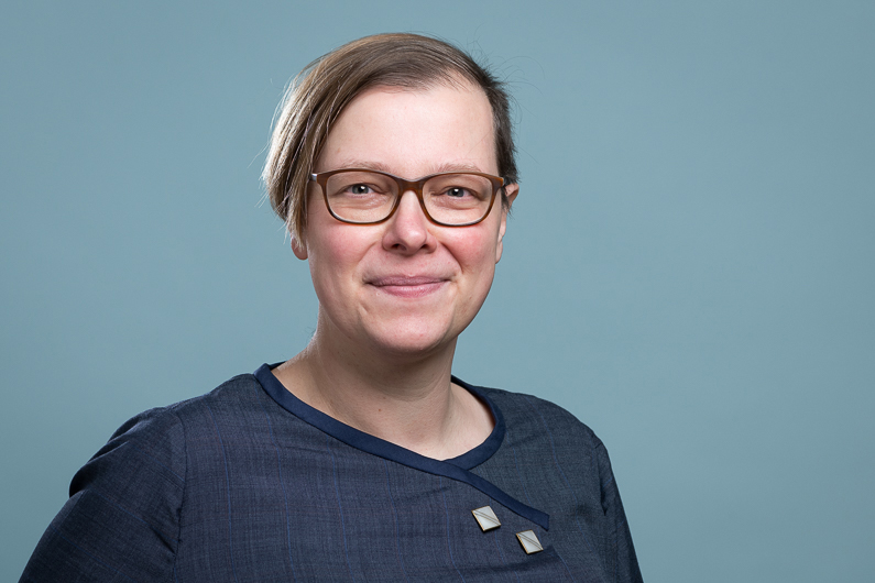Diana Lölsdorf, M.A., Sozialpädagogin und Forscherin in POMIKU, HAW Hamburg