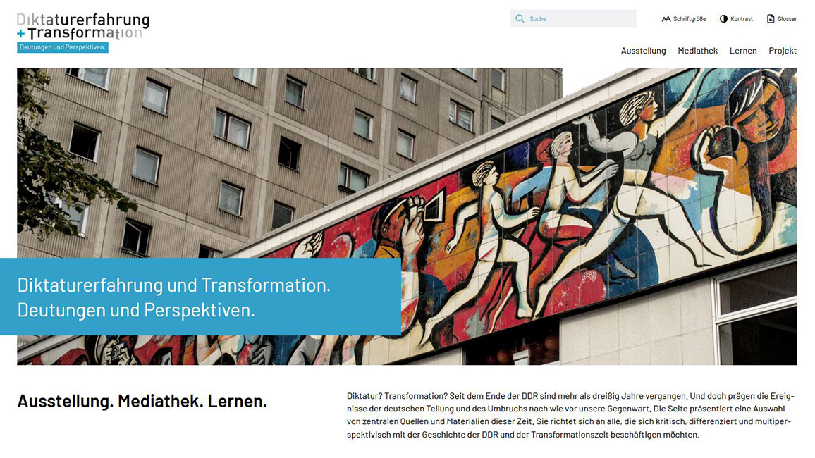 Screenshot Website, Willi Neuberts Wandfries “Die Presse als Organisator“ (1973), Pressecafé am Alexanderplatz, Berlin; Foto: Gesche Gierse